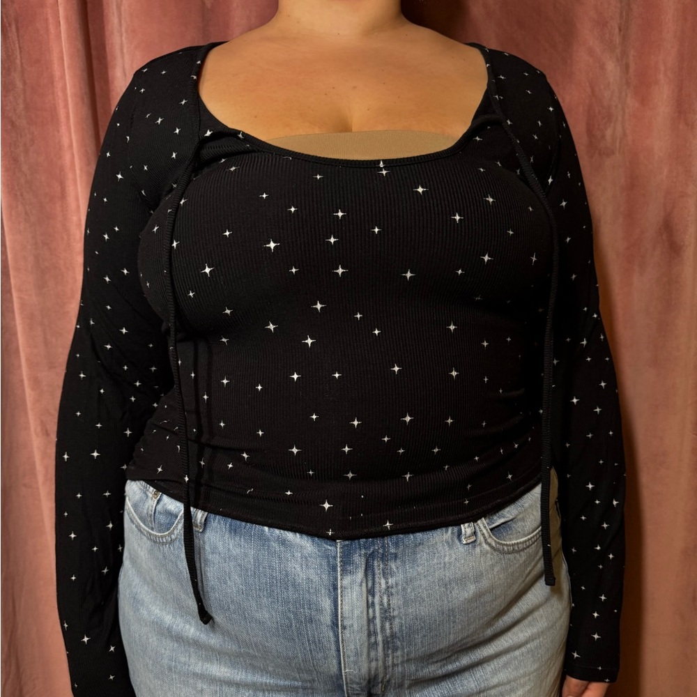 Black Long-Sleeve Star Print Square Neck Top